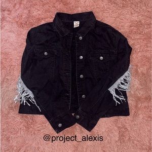 ⭐️Western Bedazzled Jean Jacket⭐️